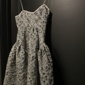 Cecilie Bahnsen maxi dress. Floral print. Sliver color